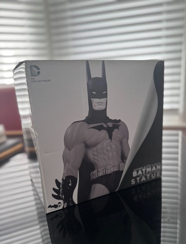 Collectibles batman black - dc,