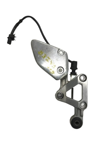 Front right turntable yamaha - right,