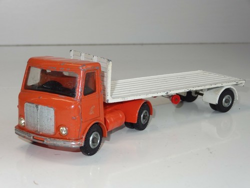 Dinky 915 aec tractor - 915,
