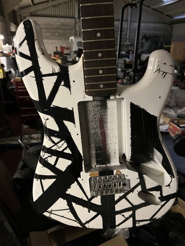 Custom evh black - and, white