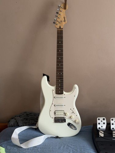 Fender squier stratocaster - fender,