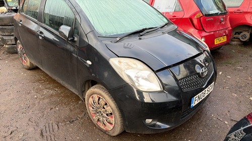 Toyota yaris door hatchback - 5,