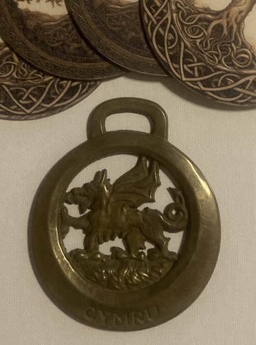 Vintage wales dragon horse - vintage,