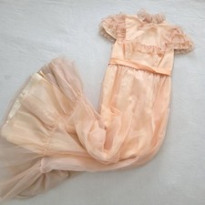 Vintage Elegant Peach Ruffled