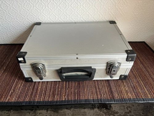 Reinforced aluminium briefcase - aluminium,