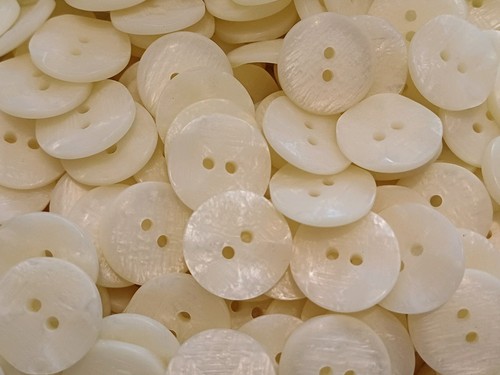 18mm cream pearlescent 2 - 18mm,