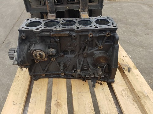 Engine block lt28 - block,