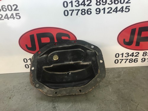 Rear axle diff cover - , plug