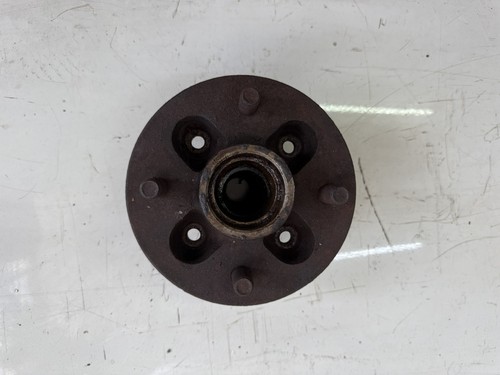 Mgb roadster front hub - &,