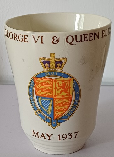Royal staffordshire pottery - royal,