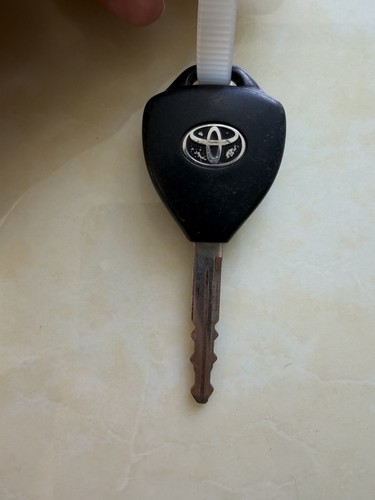 Toyota yaris auris key - toyota,