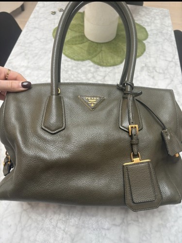 Khaki prada vitello - prada,