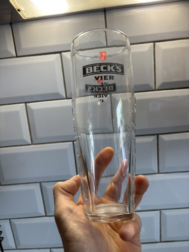 New becks vier pint - 1,