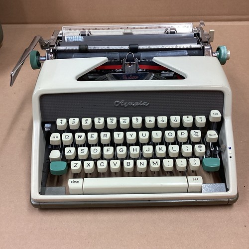 Vintage olympia typewriter - olympia, de