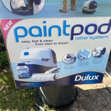 Dulux Paint Pod White & Blue Fast & Clean Ergonomic Handle Power Roller System