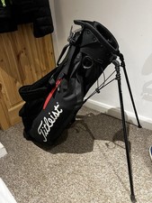 Titleist Players 4 Golf Stand