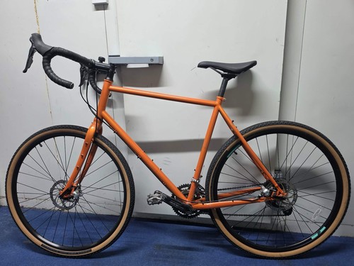 Orange 700c gravel bike - orange, drop