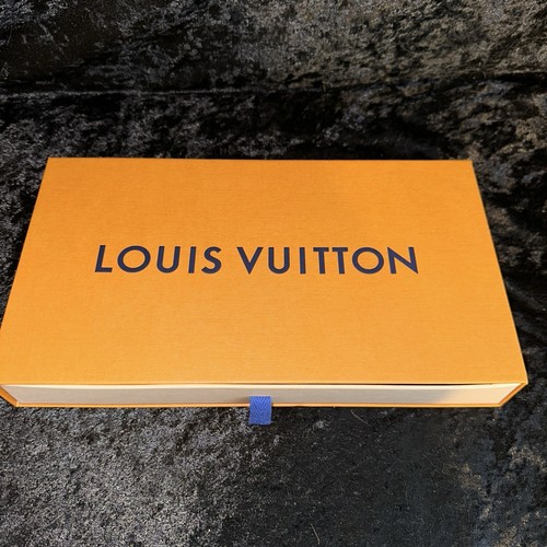 Louis vuitton monogram - louis,