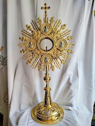 Large ornate gilt brass - ornate,