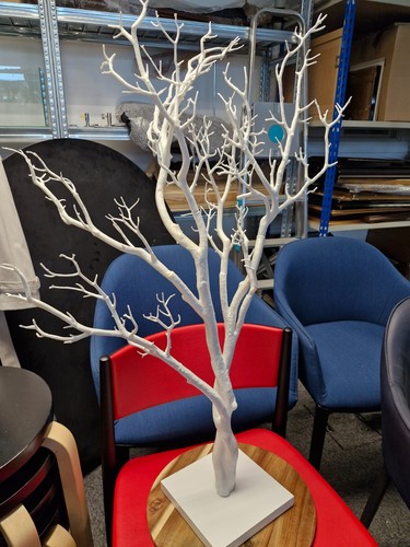 White artificial manzanita - white,