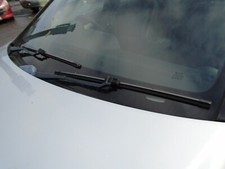 12 MERCEDES W204 C350 CDI 2X FRONT SCREEN WIPER ARMS-PAIR 07-14 BREAKING CAR