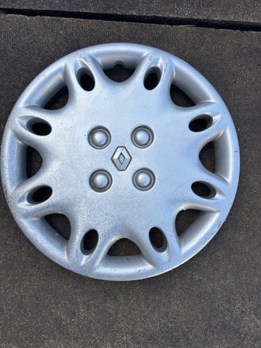 Renault clio wheel trim - renault,