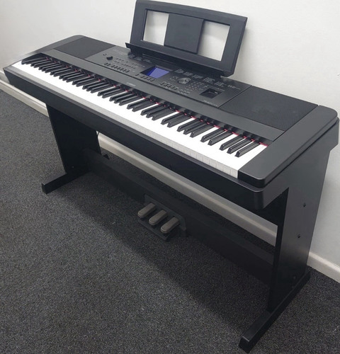 Yamaha dgx 660 key - 88-key, digital