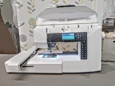 Husqvarna Viking - Jade 35 Sewing and Embroidery Machine. + Lots ofaccessories 