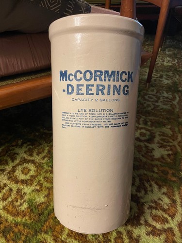 Mccormick deering gal lye - 2,