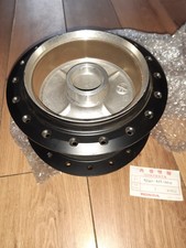 NOS HONDA XR 500 R 1979 - 1982 OEM REAR WHEEL HUB 42601-429-000 HPF XR500R C@J