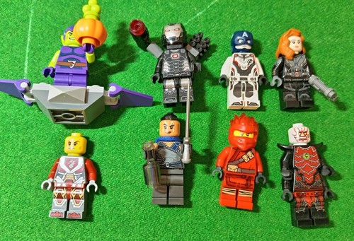 Lego minifigure bundle - lego,