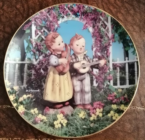 Hummel collectable plate - mj,