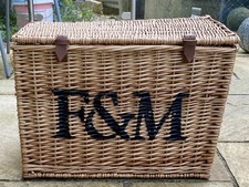 Large fortnum and - large, xl