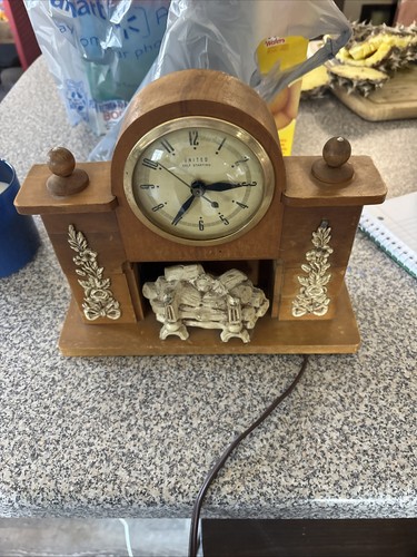 Vintage united clock wooden - vintage,