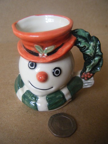 Miniature royal doulton - miniature, "royal