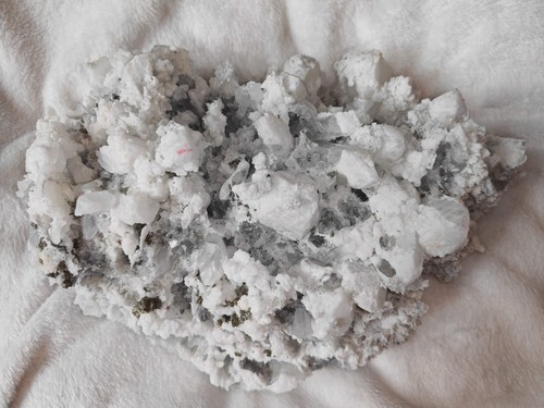 Large quartz dolomite - large, &
