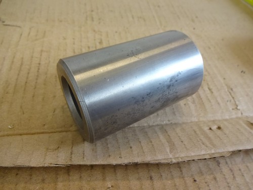 Milling machine running sleeve