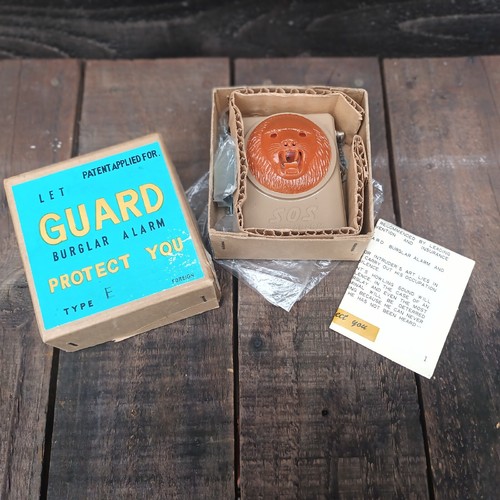 Vintage boxed guard - vintage, e