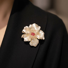 Exquisite Flower Brooch Pins