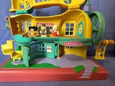 Vintage Teeny Weeny Families