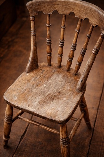 Primitive windsor style wooden - primitive,