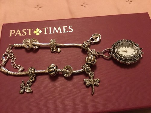 Past times vintage charm - past,