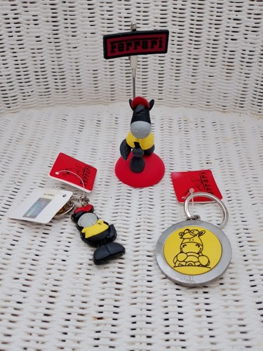 Ferrari keyring photo - x,