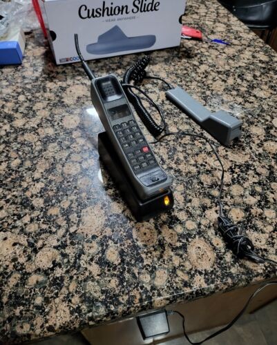 Vintage motorola dynatac 8000 - motorola,
