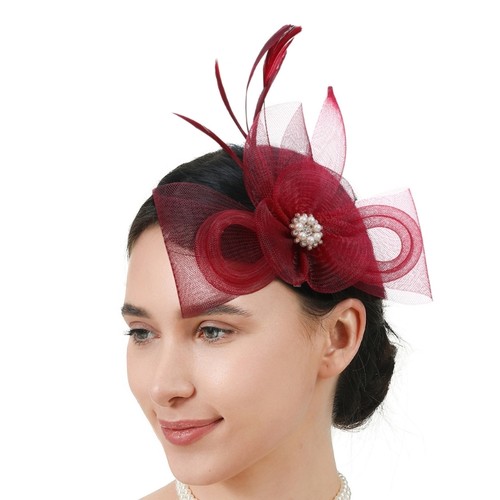 Elegant feathered fascinator - feathered,