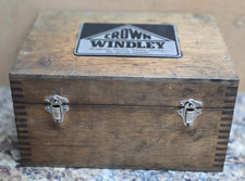 Crown Windley - Matched pair