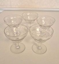 5 x Vintage Champagne/Cocktail