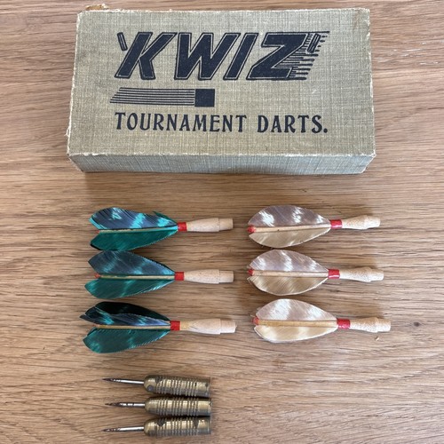 Vintage kwiz flights darts - vintage, flights/darts