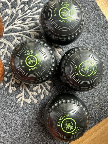 Taylor ace bowls - bowls, size