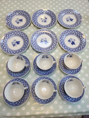 Spode made england tea set - in,